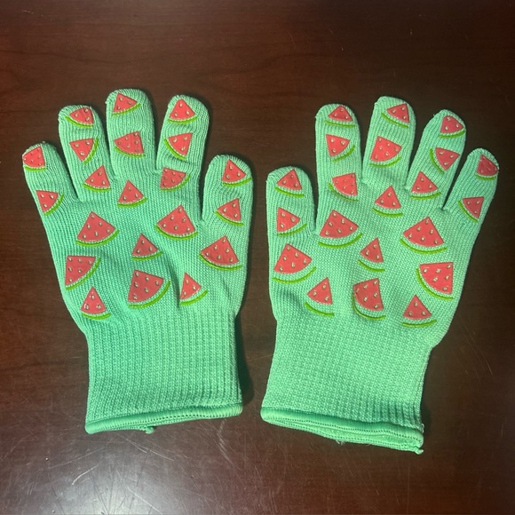 Temptations Green Gloves with Watermelon Pattern - Picture 1 of 5